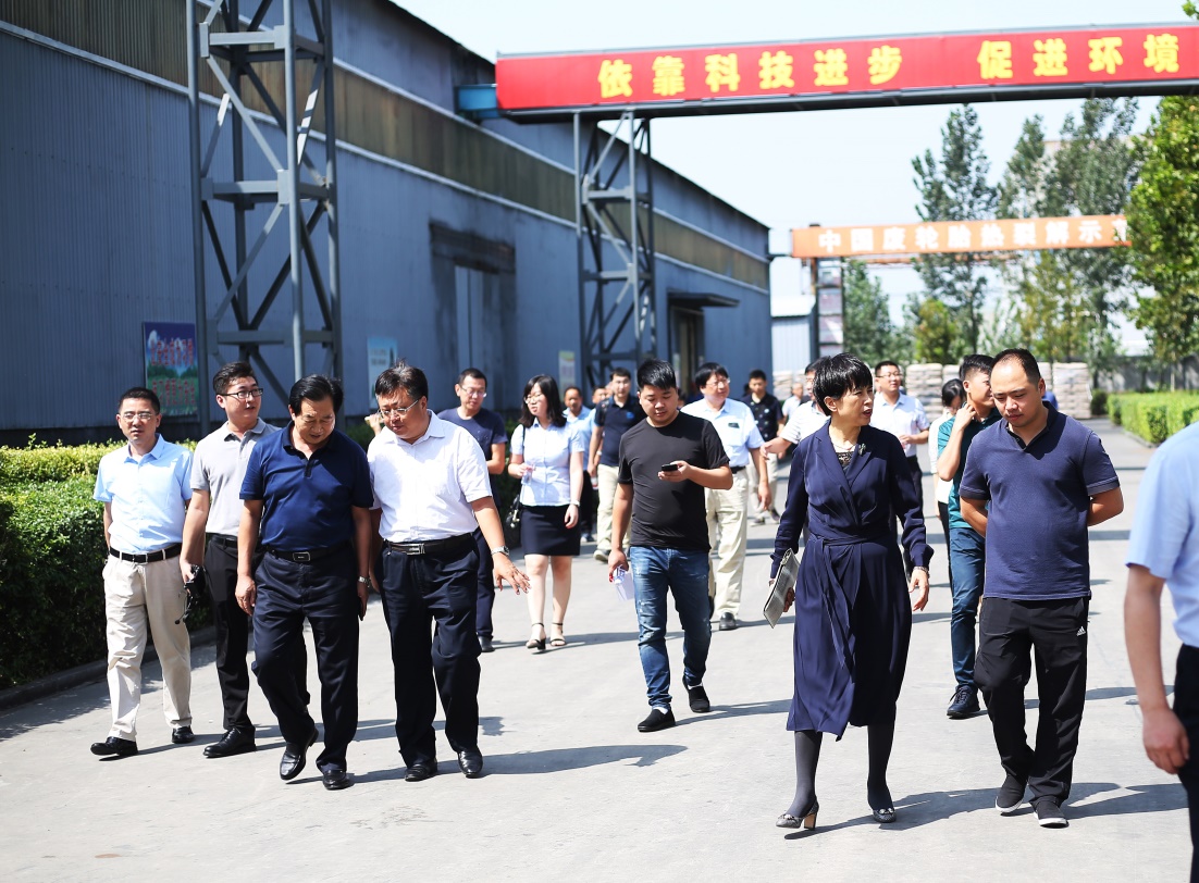 恒譽環保攜手中輪協成功舉辦“全國廢輪胎（橡膠）熱裂解技術裝備及行業發展專題會議”